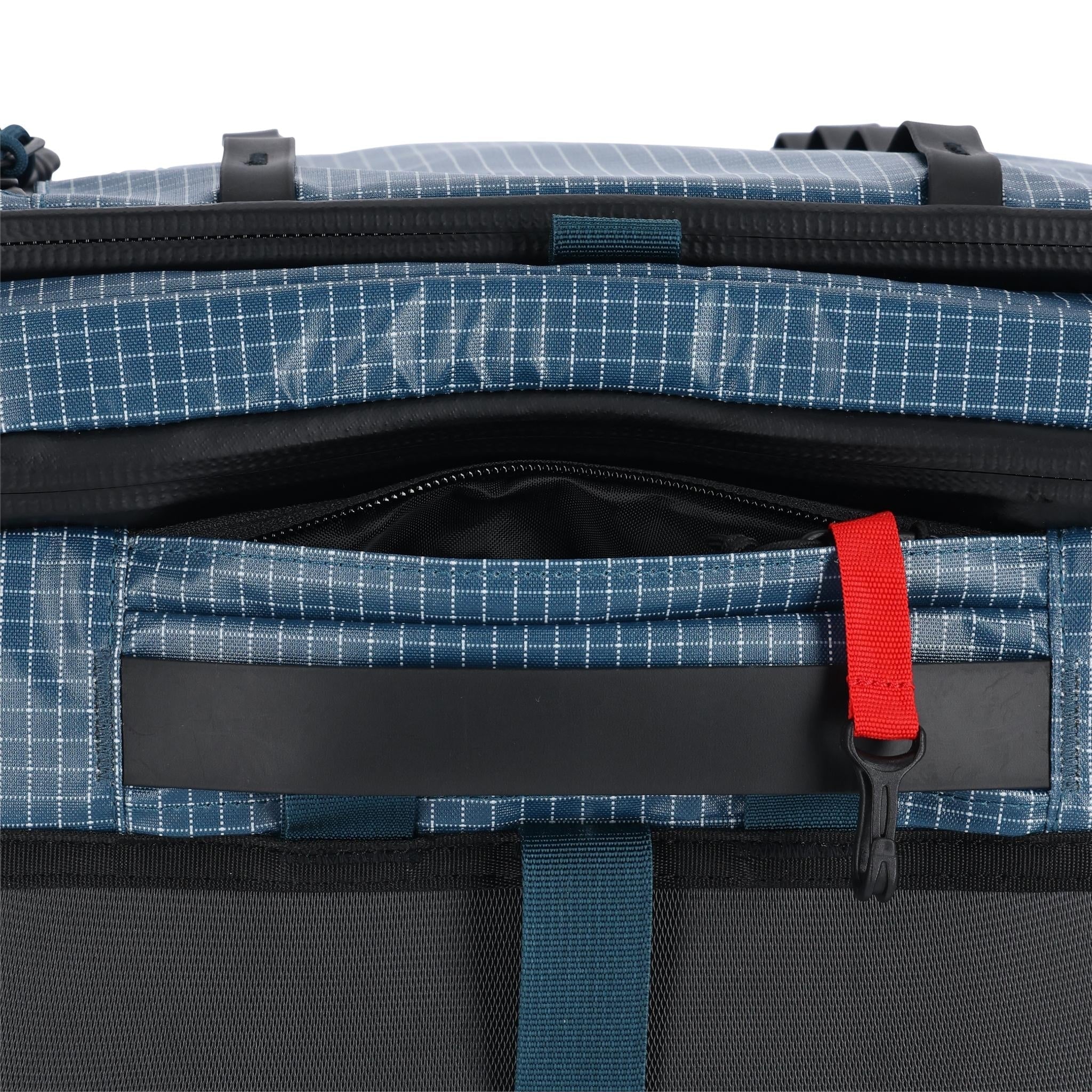 Apex Global Travel Bag Roller 44L - Image 9