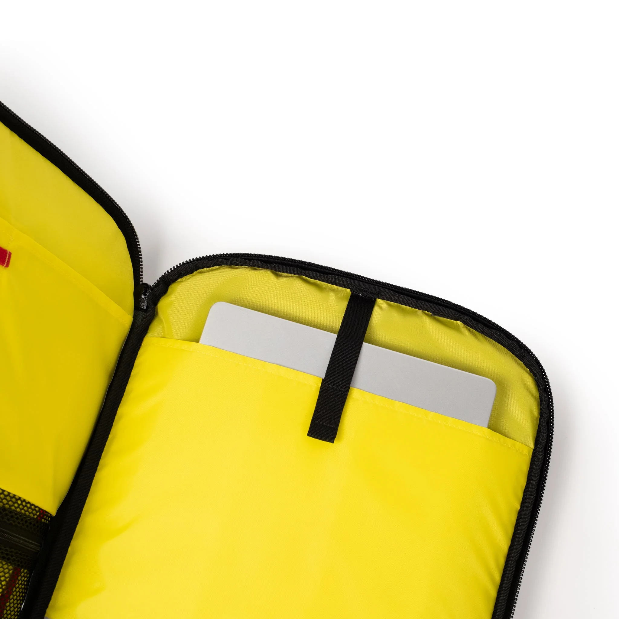 Global Travel Backpack 27L - Image 5