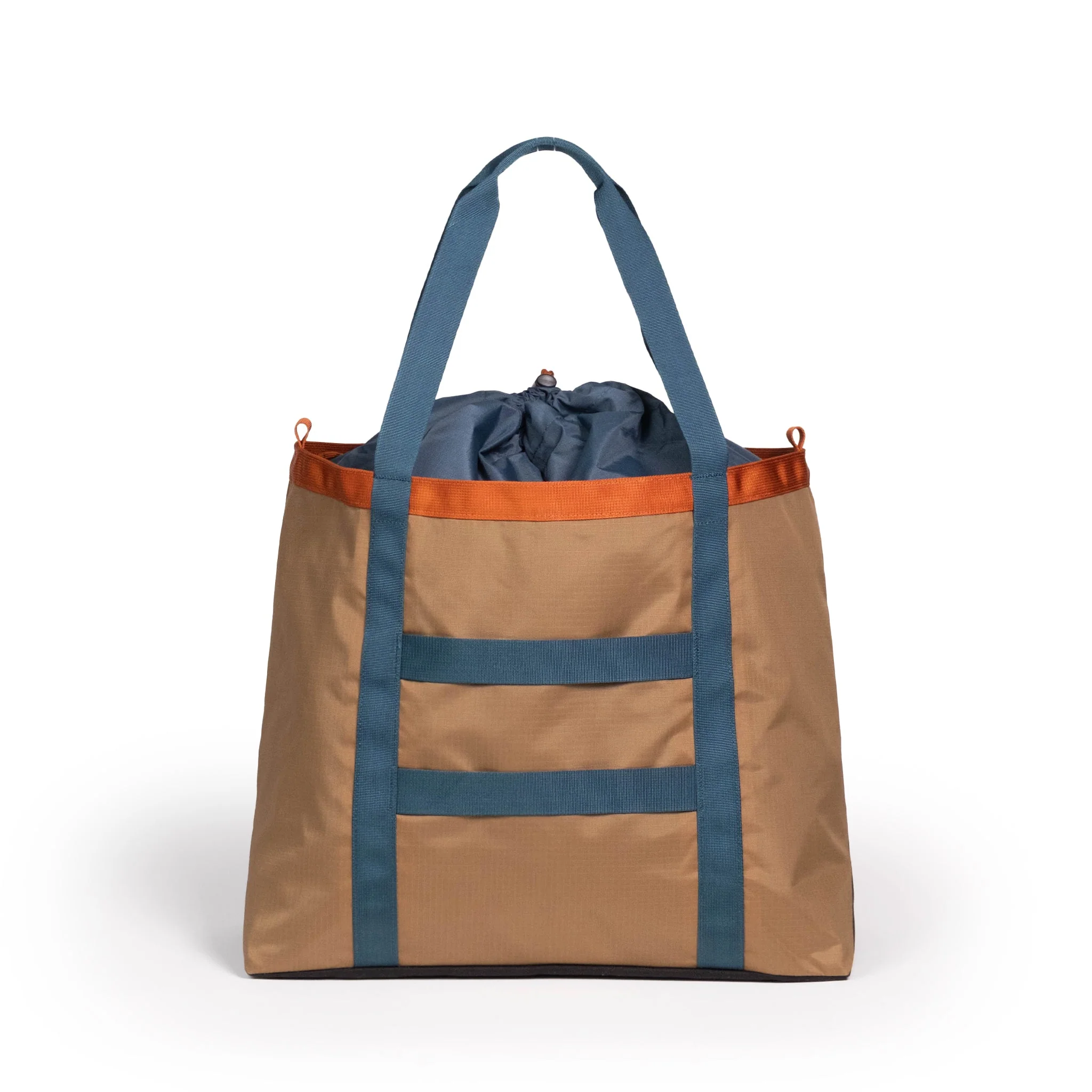 Mountain Utility Tote 33L - Exclusivity - Image 4